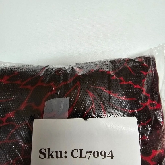 Sundance Blouse Womens Large Burgundy Floral Velvet Silk Blend Button Up Boho - Picture 11 of 11